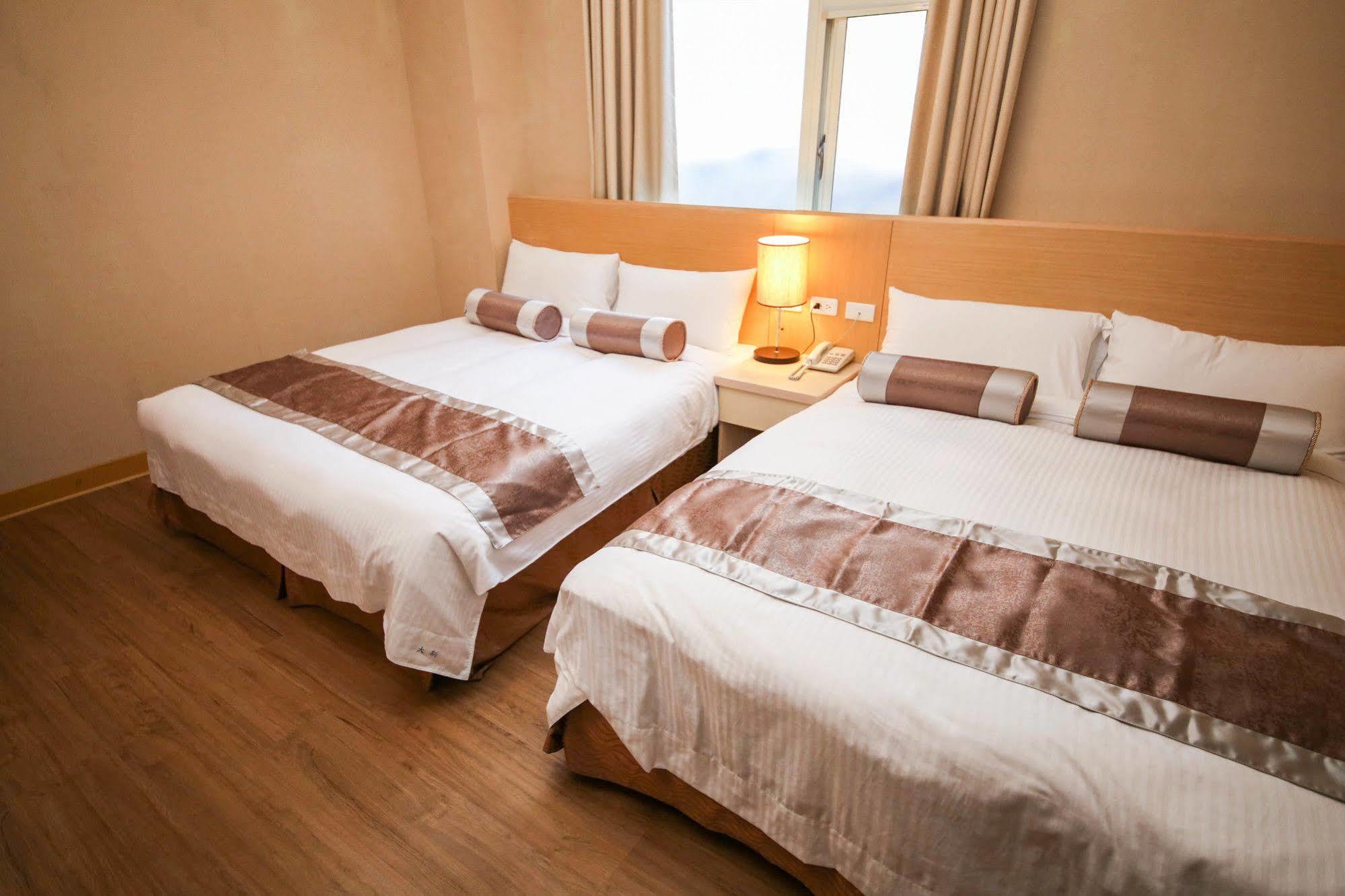 Together Hotel Hualien Zhongshan Exterior foto